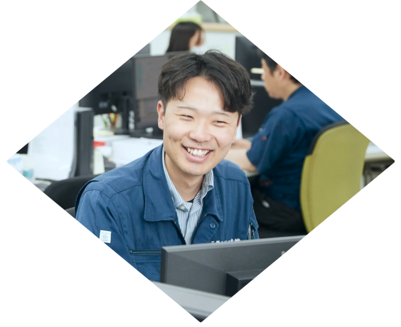 チームで試行錯誤を重ねながら一つのモノを作り上げる。技術営業ならではの醍醐味！